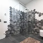 דירה Stylish In Center