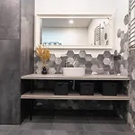 דירה Stylish In Center וילנה