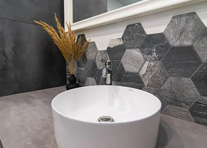 Stylish In Center Appartement